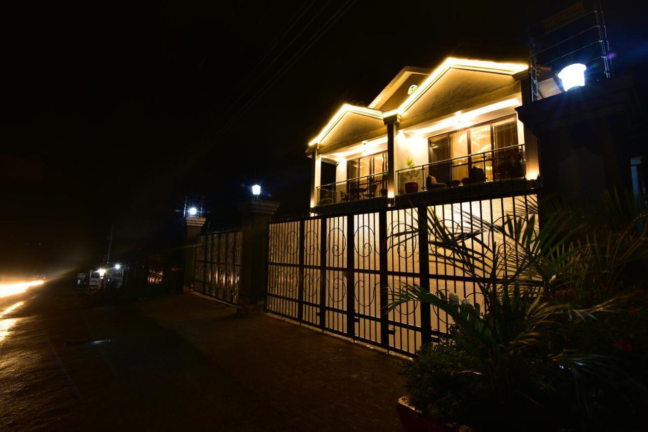 Entebbe Stay Apart-Hotel Екстер'єр фото